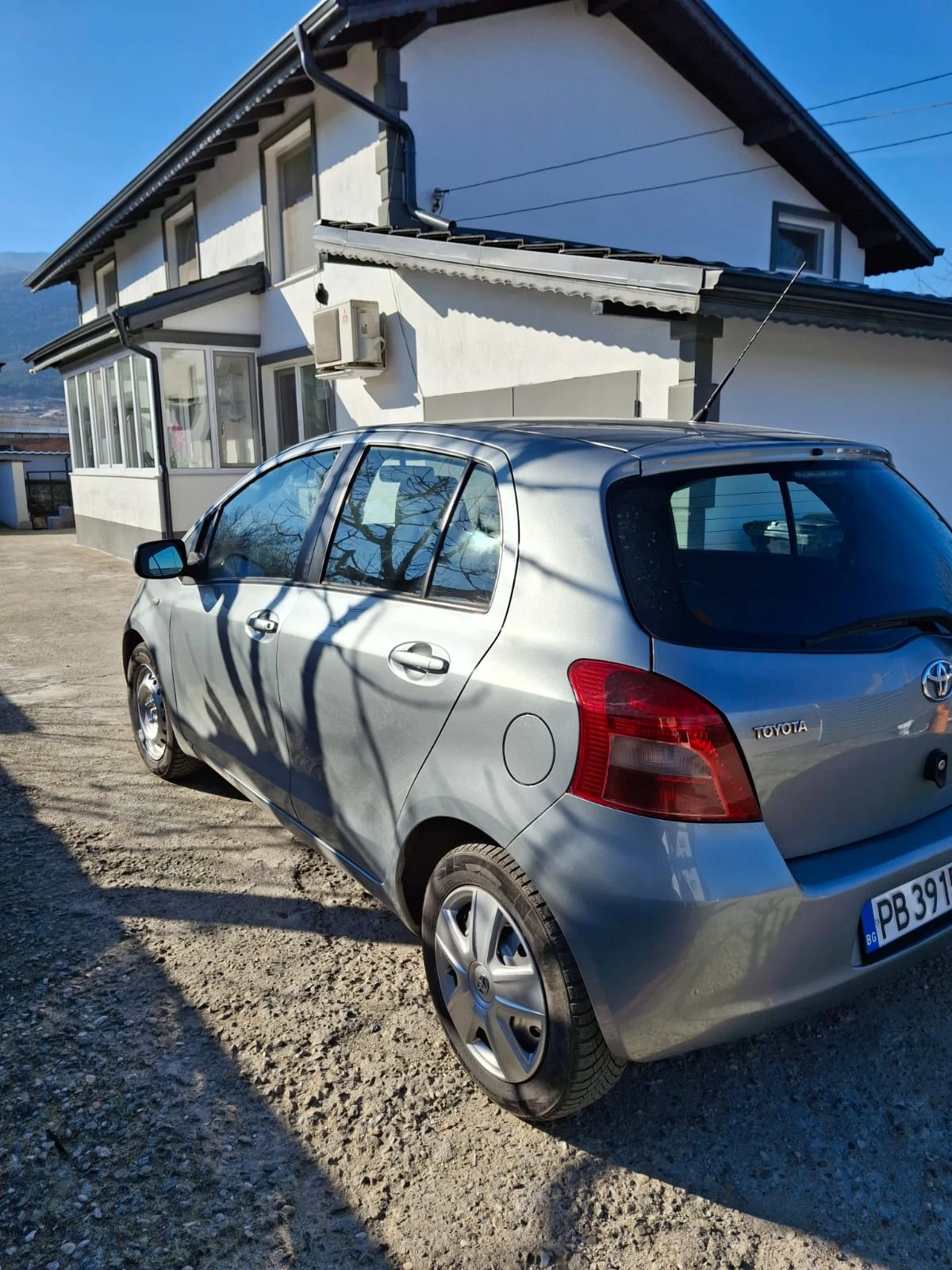 Toyota Yaris, снимка 4 - Автомобили и джипове - 54581606