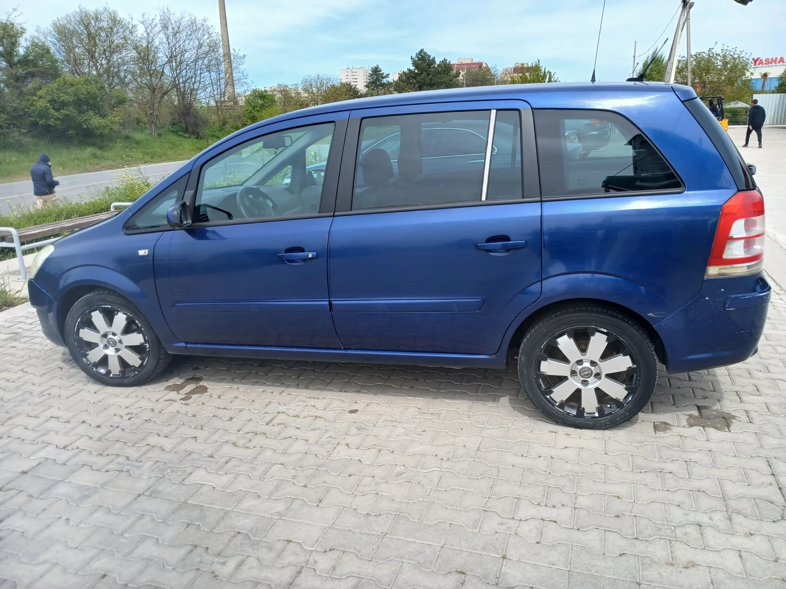 Opel Zafira, снимка 5 - Автомобили и джипове - 54817149