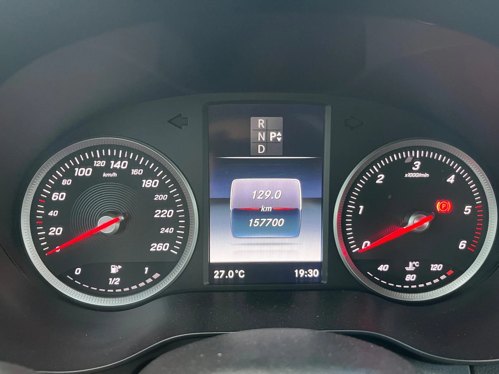 Mercedes-Benz C 180 Avtomat.Navi.Топ съсояние.Собствен лизинг!!!, снимка 16 - Автомобили и джипове - 54973938