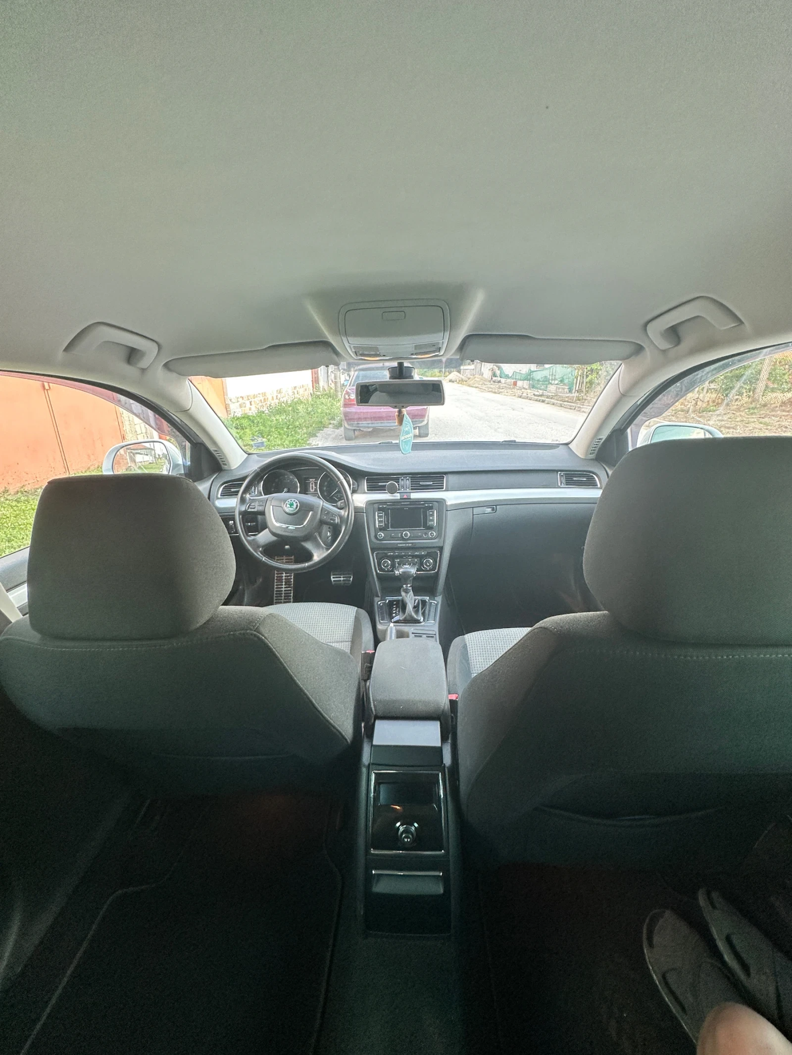 Skoda Superb 2.0 TDI 4x4 DSG, снимка 12 - Автомобили и джипове - 55169363