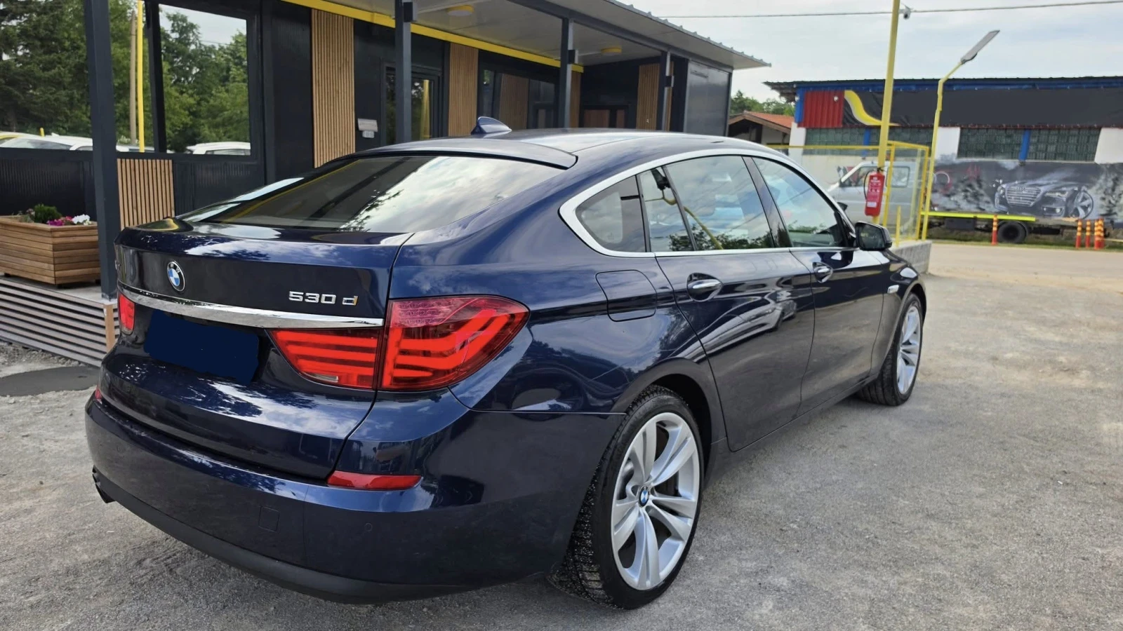 BMW 5 Gran Turismo 530d, снимка 2 - Автомобили и джипове - 55283626