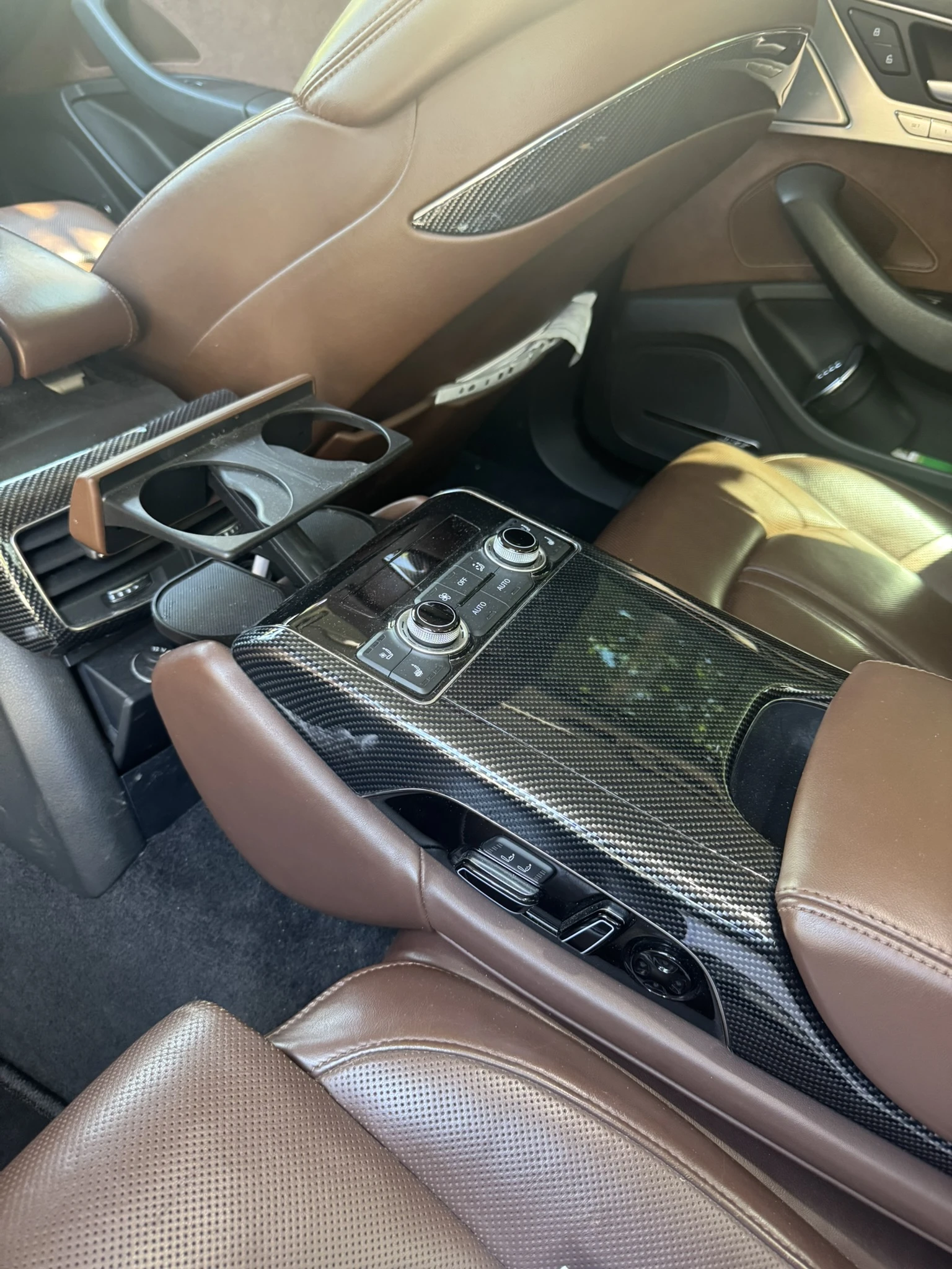 Audi A8, снимка 8 - Автомобили и джипове - 55291048