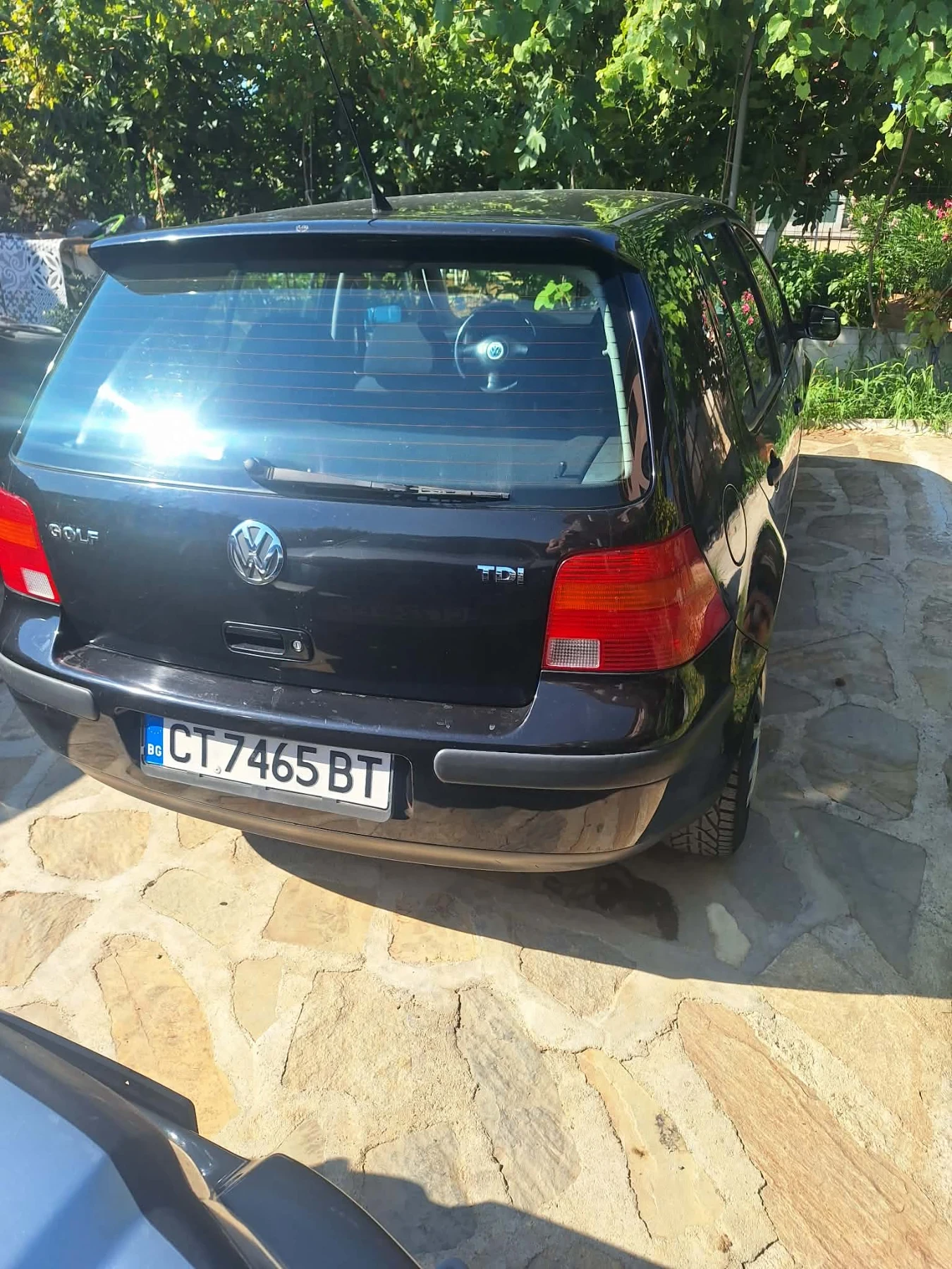 VW Golf 1.9 D, снимка 9 - Автомобили и джипове - 55626446