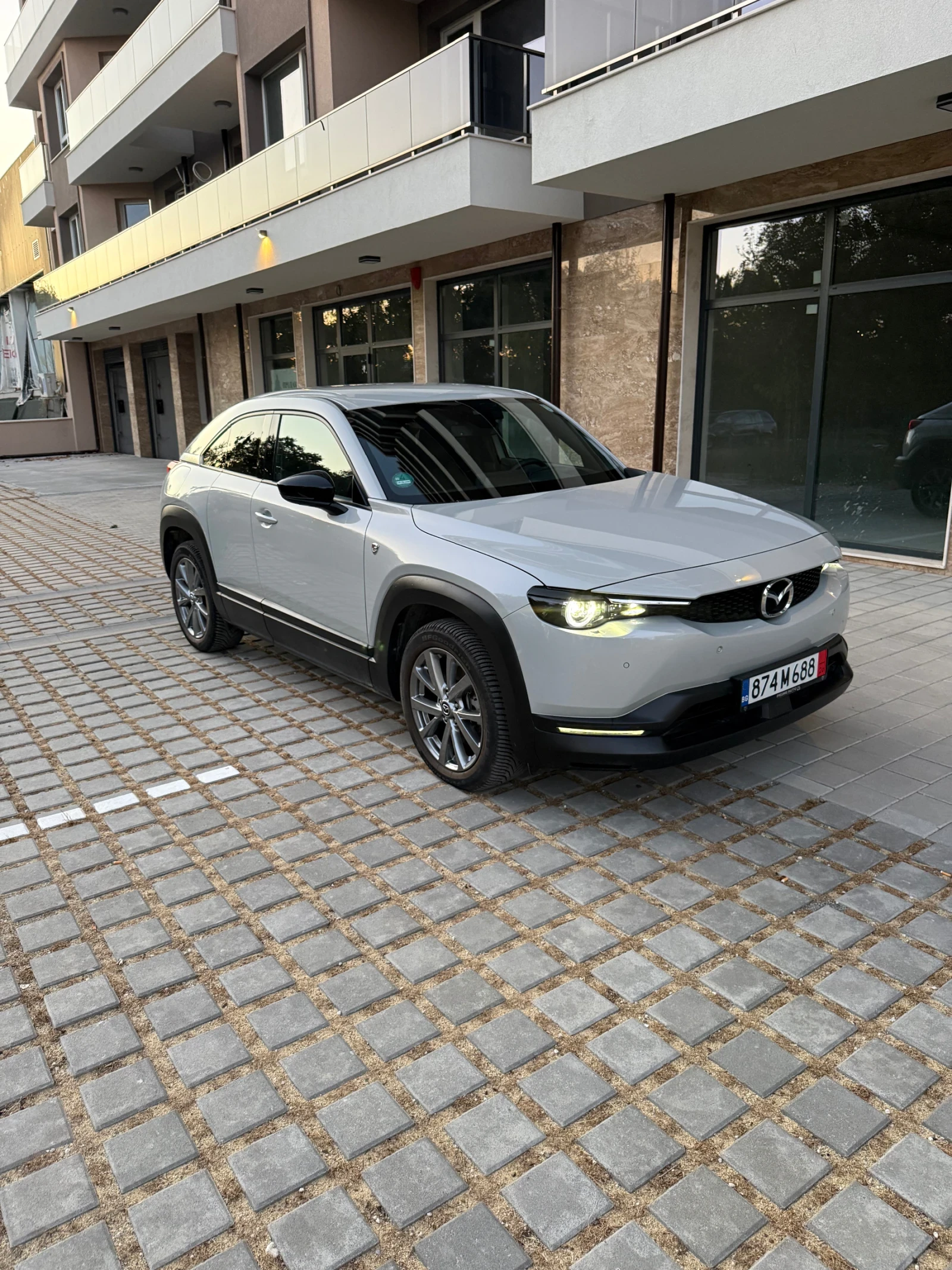 Mazda MX-30 830cc plug in hybrid | Mobile.bg � ����������� 1