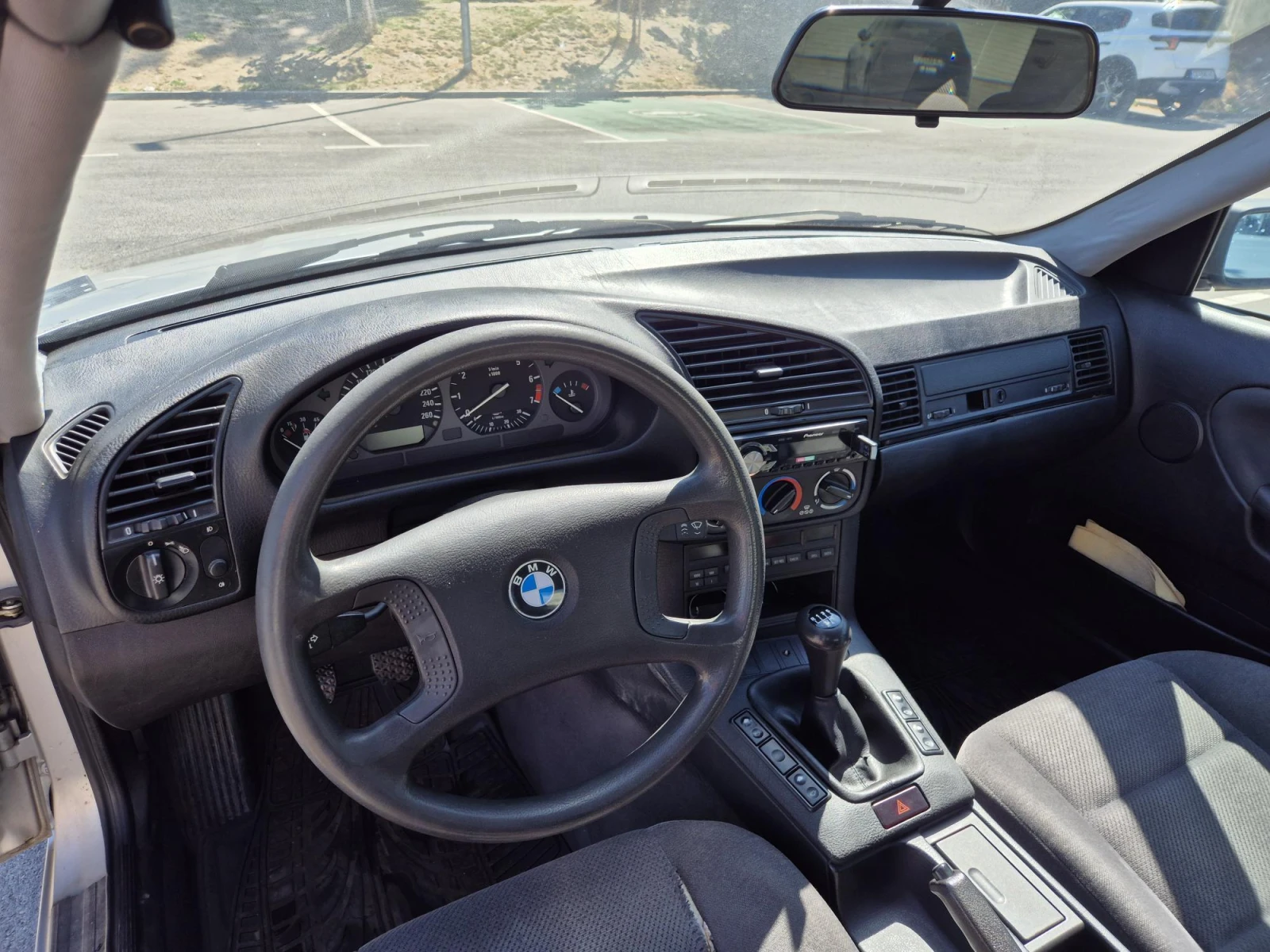 BMW 320, снимка 8 - Автомобили и джипове - 56111475