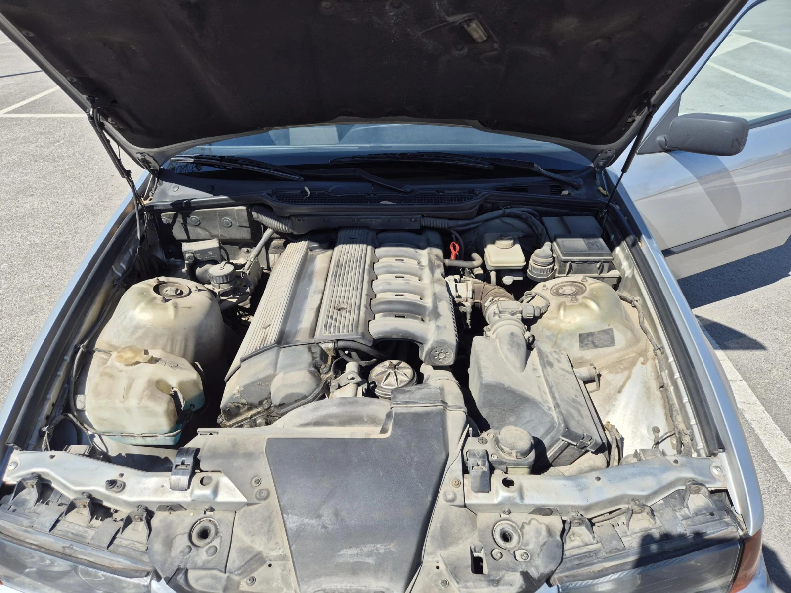 BMW 320, снимка 7 - Автомобили и джипове - 56111475
