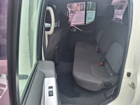 Nissan Navara 2.5Dci 175kc Автоматик, снимка 10