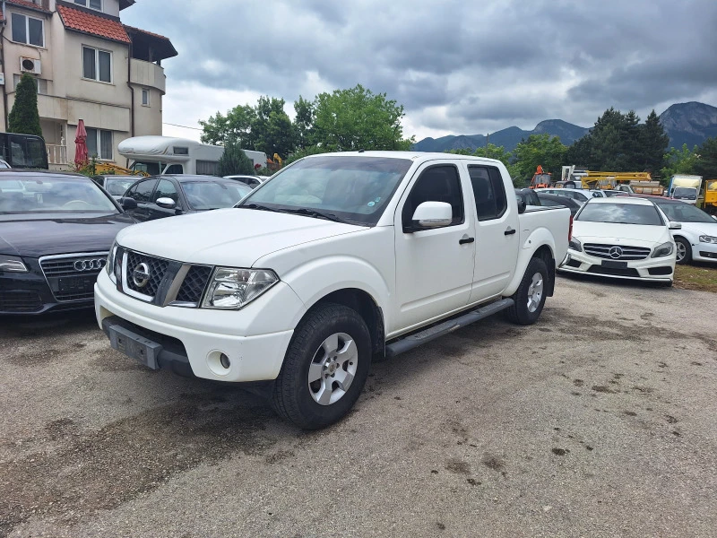 Nissan Navara 2.5Dci 175kc Автоматик, снимка 1 - Автомобили и джипове - 45917842