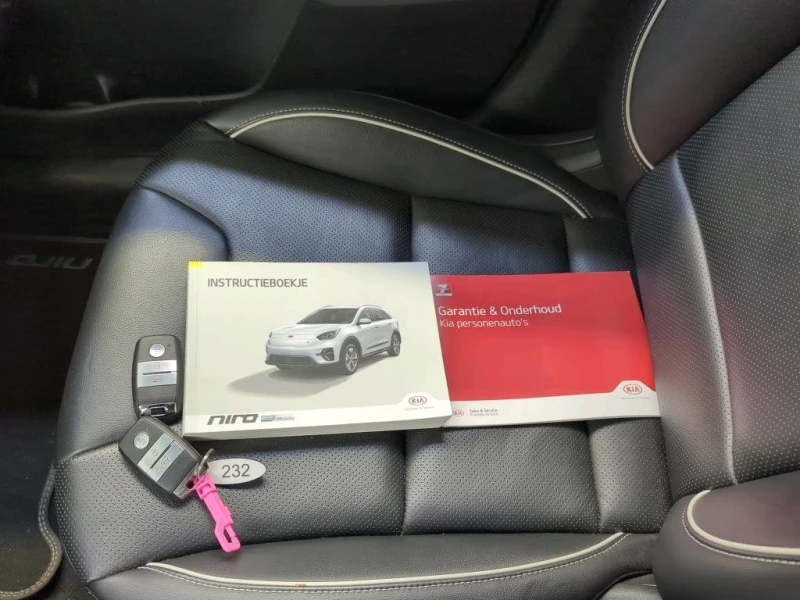 Kia Niro ExecutiveLine, снимка 10 - Автомобили и джипове - 49679473