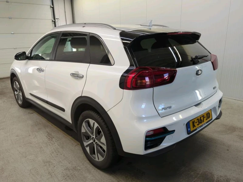 Kia Niro ExecutiveLine, снимка 4 - Автомобили и джипове - 49679473