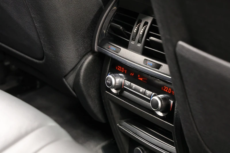 BMW X5 40d xDrive M Sport Paket, снимка 17 - Автомобили и джипове - 52394804