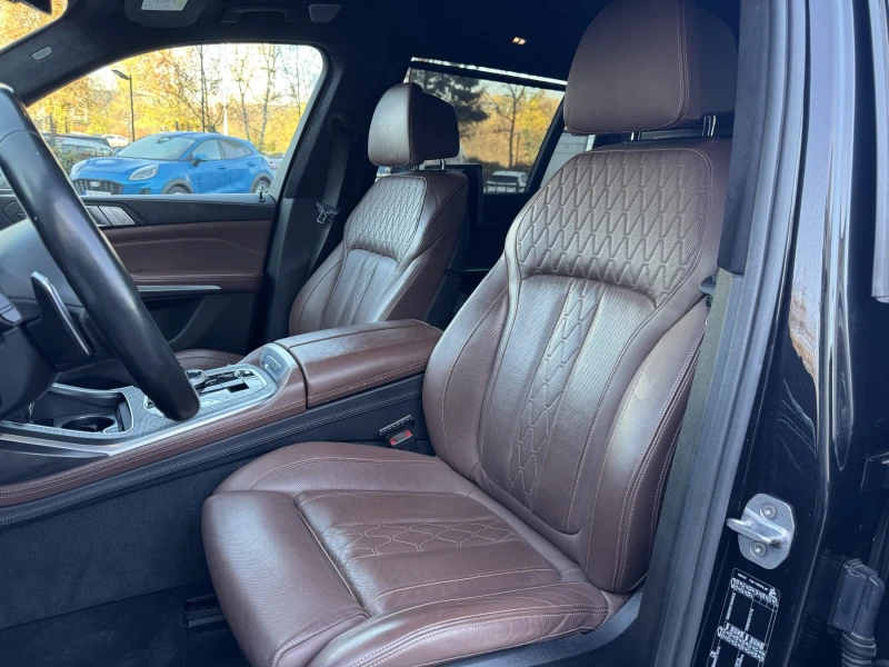 BMW X7 M50d, снимка 10 - Автомобили и джипове - 52439970