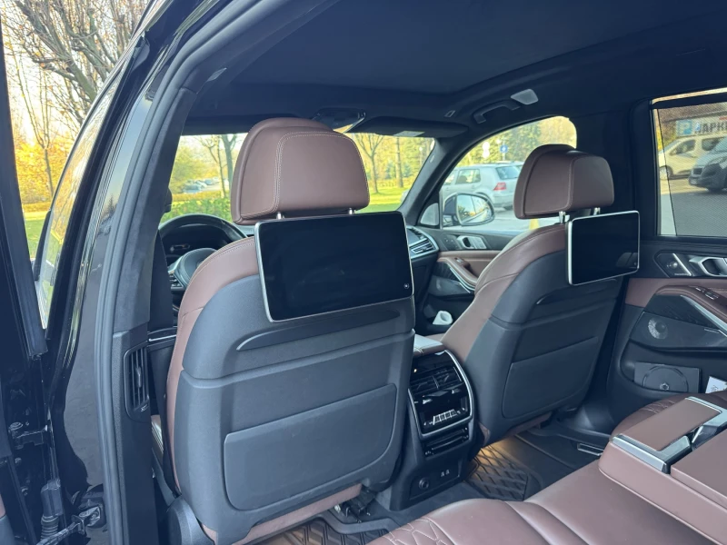 BMW X7 M50d, снимка 9 - Автомобили и джипове - 52439970