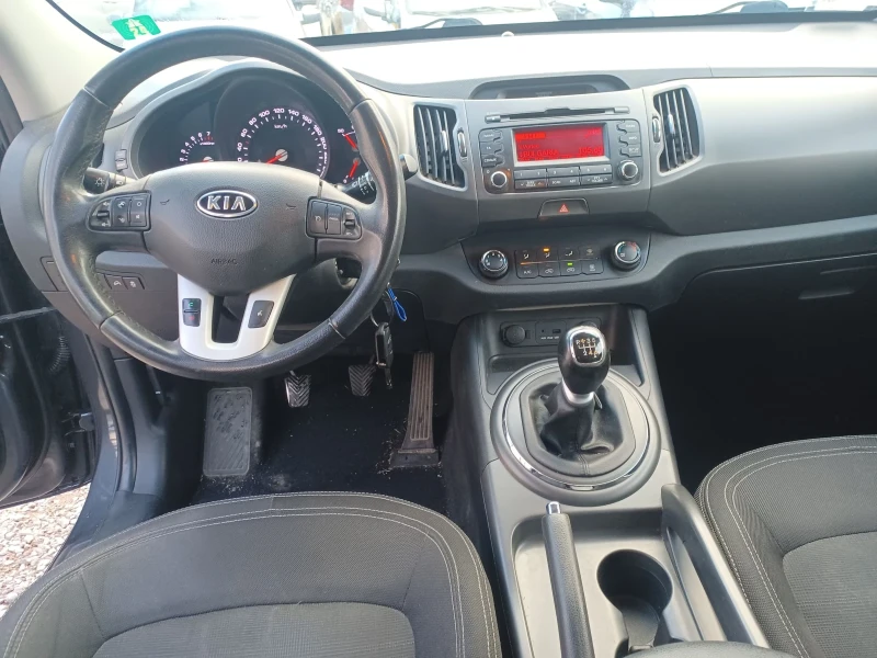 Kia Sportage 1.6, снимка 10 - Автомобили и джипове - 52966166