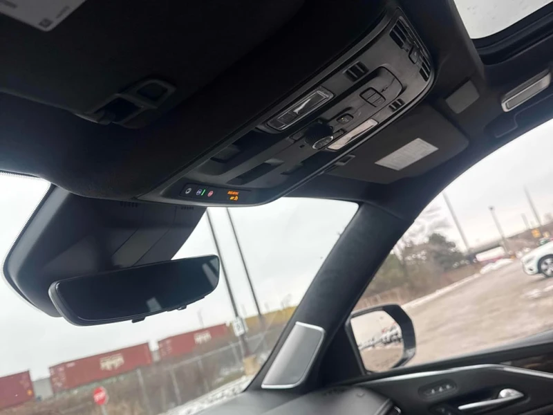 Cadillac Escalade * 4WD Sport Platinum * CARFAX * БЕЗ ПЪРВОНАЧАЛНА В, снимка 16 - Автомобили и джипове - 53043309