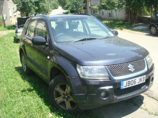 Suzuki Grand vitara 2.0 16V, снимка 4 - Автомобили и джипове - 46834345