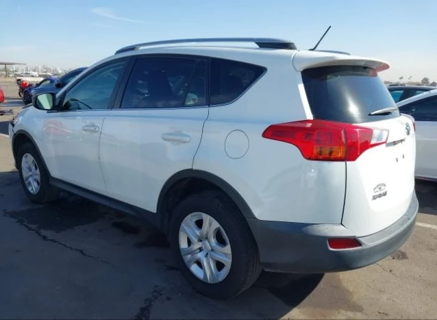 Toyota Rav4 LE, снимка 1 - Автомобили и джипове - 49292161