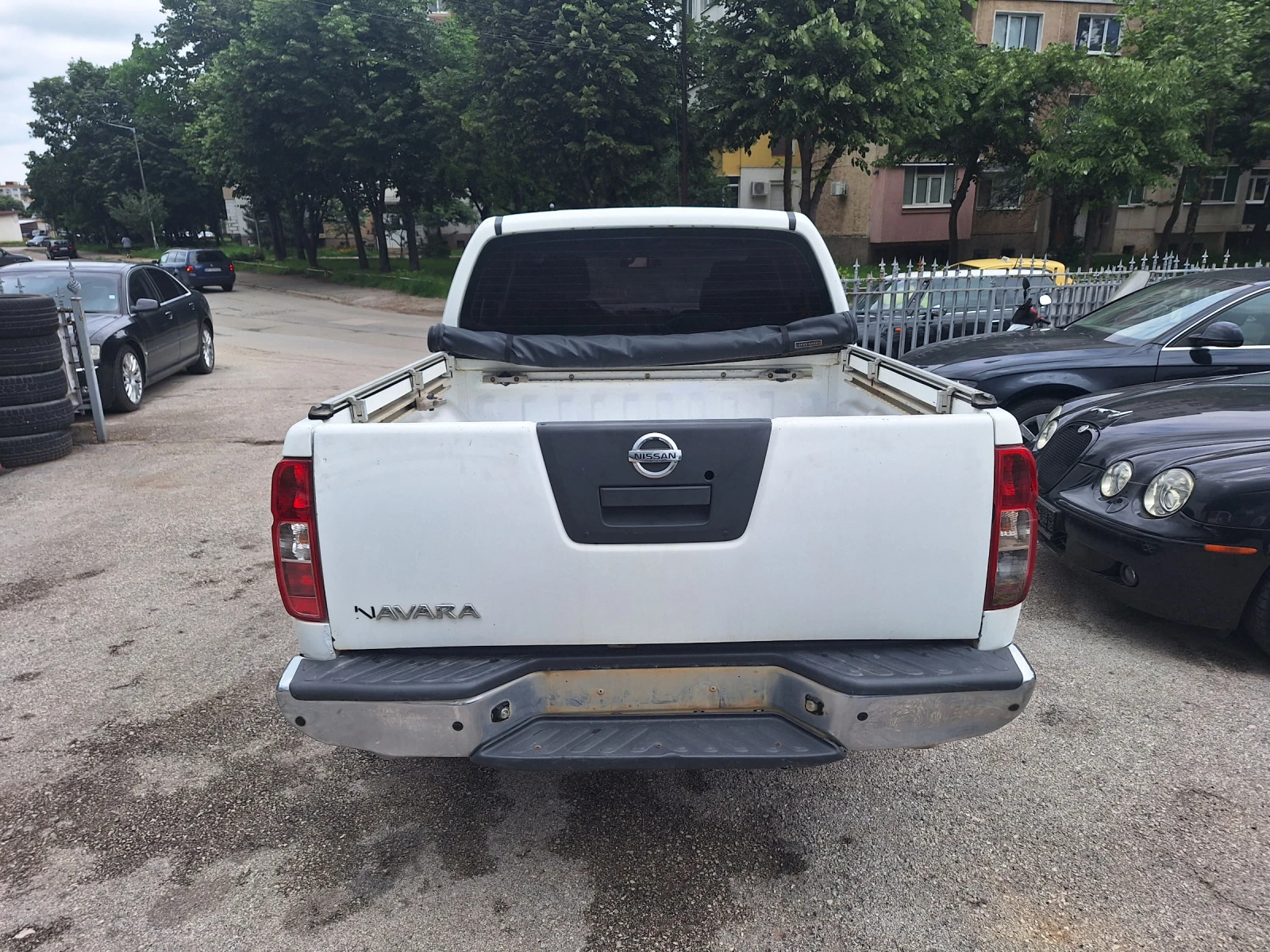 Nissan Navara 2.5Dci 175kc Автоматик - изображение 6