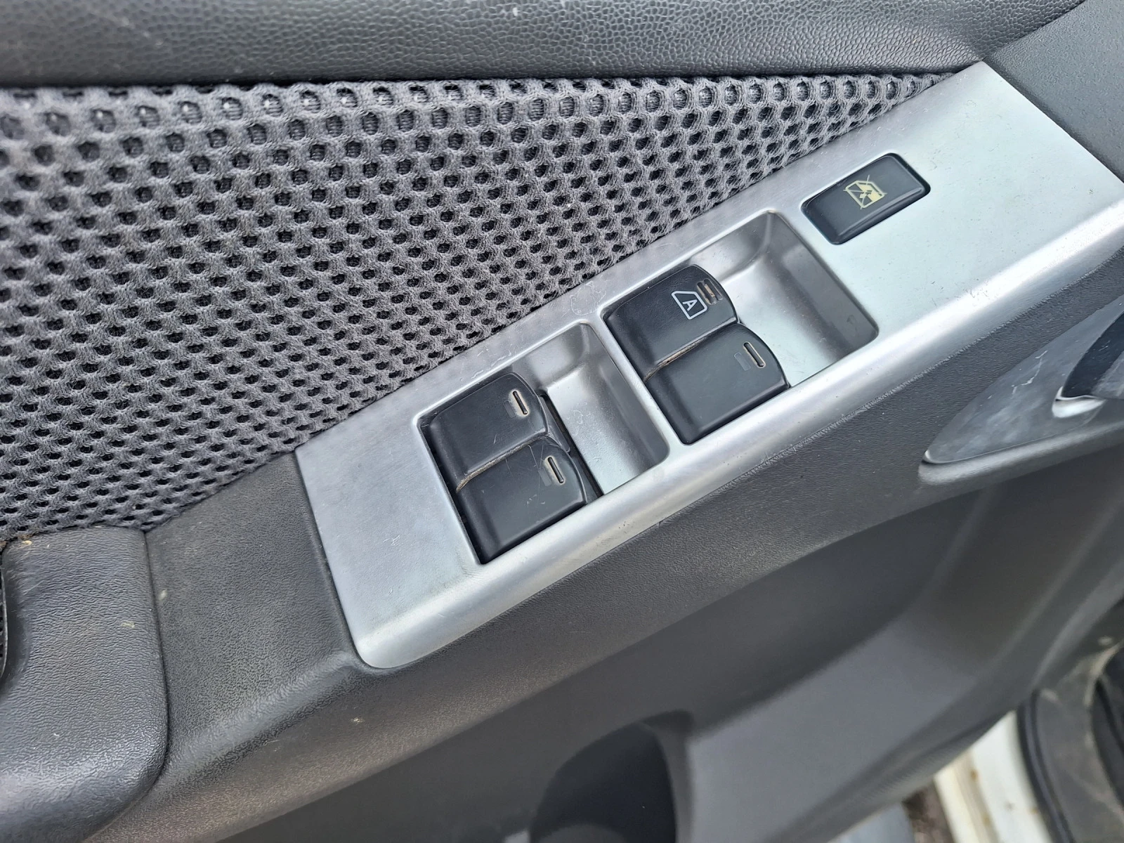 Nissan Navara 2.5Dci 175kc Автоматик | Mobile.bg — изображение 13