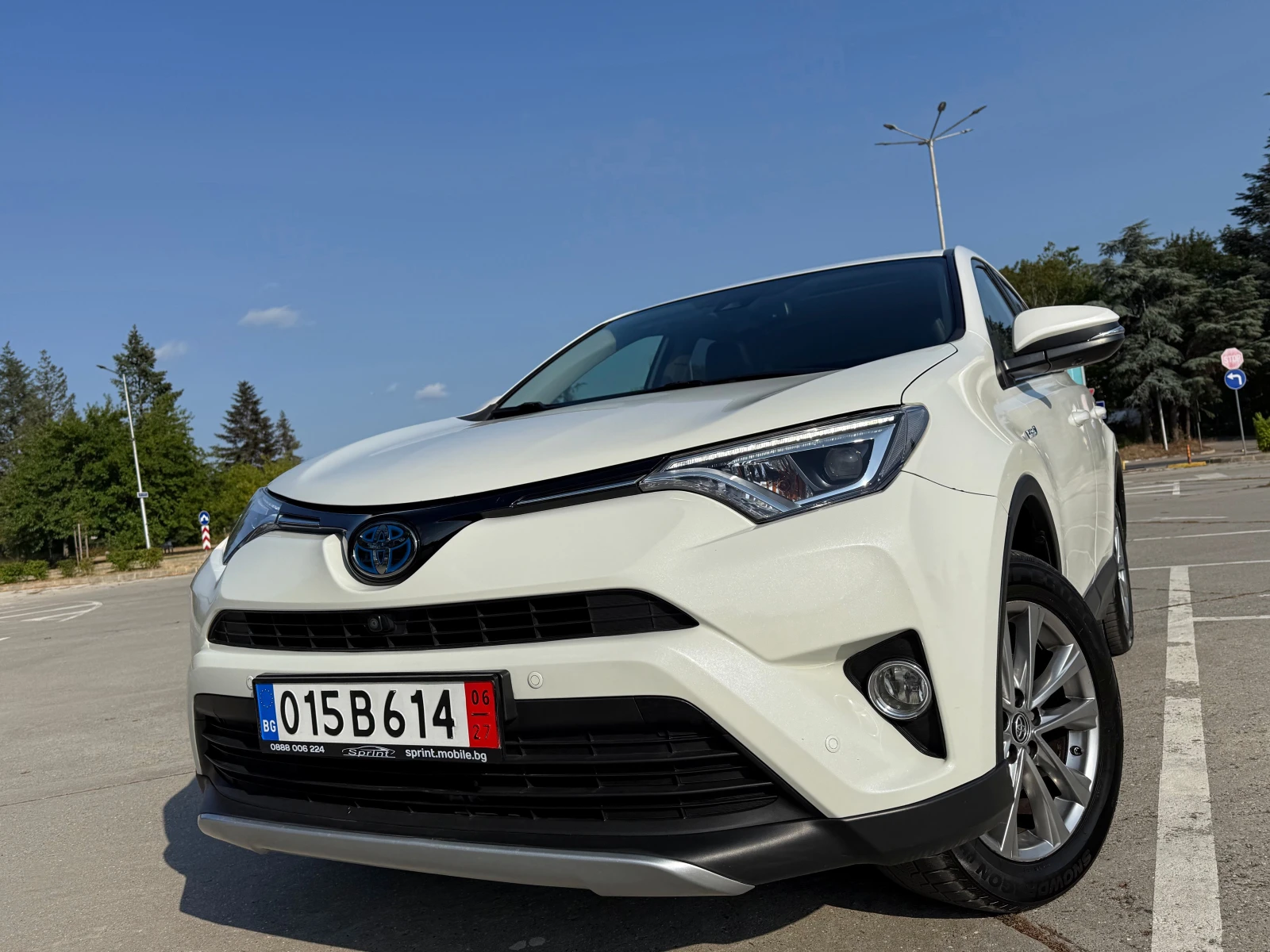 Toyota Rav4 2.5///360Camera///KEYLESS///NAVI///MEMORY///LED/// - изображение 4