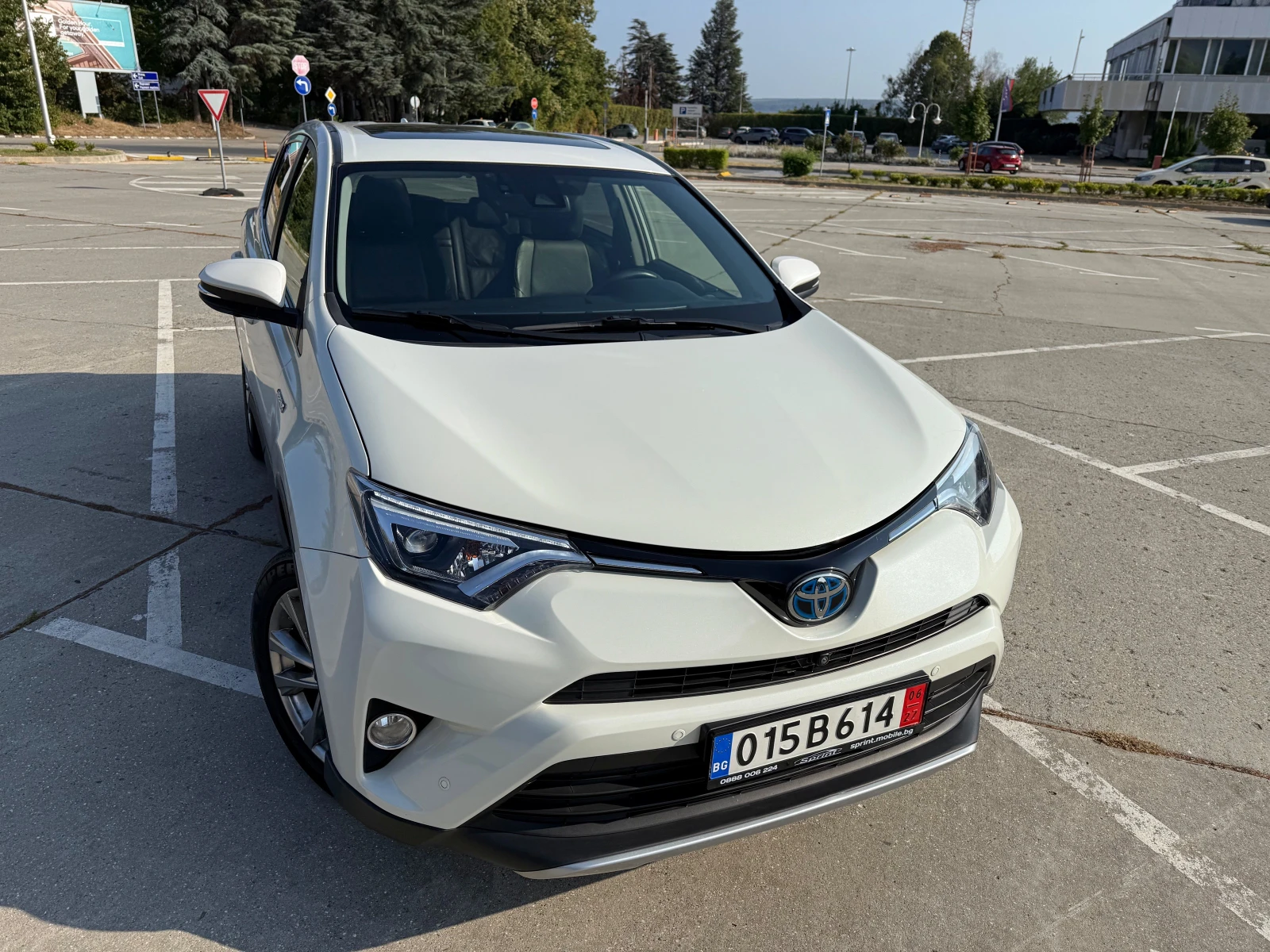 Toyota Rav4 2.5///360Camera///KEYLESS///NAVI///MEMORY///LED/// - изображение 2
