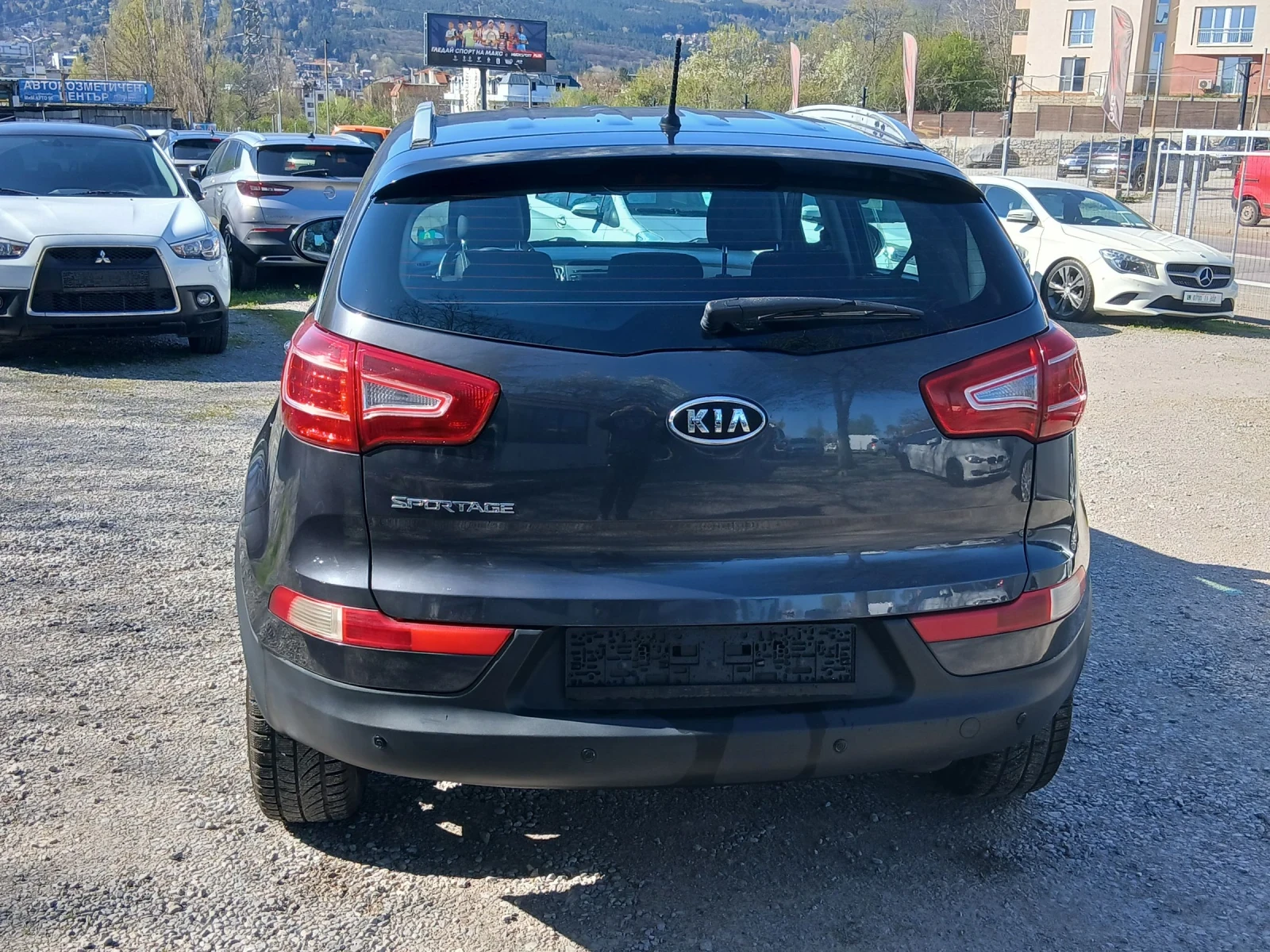 Kia Sportage 1.6, снимка 4 - Автомобили и джипове - 52966166