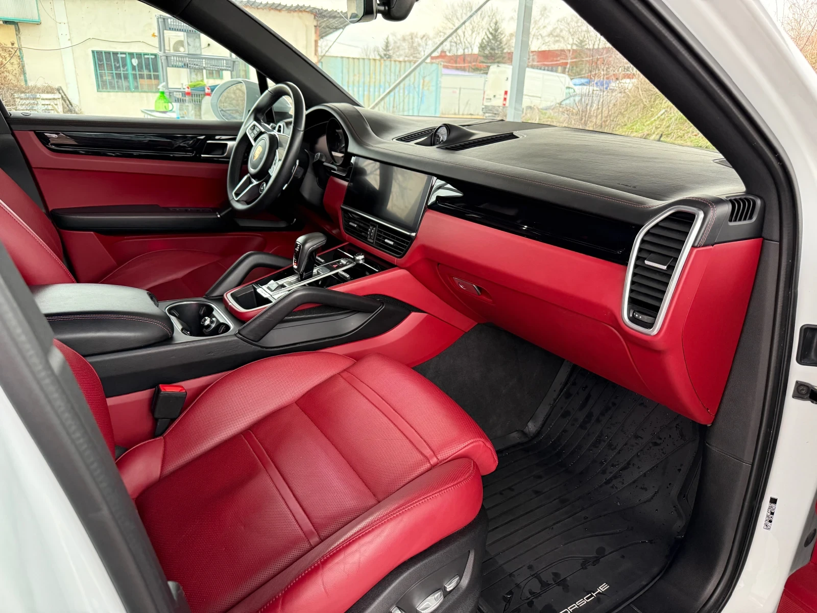 Porsche Cayenne Coupe - изображение 9