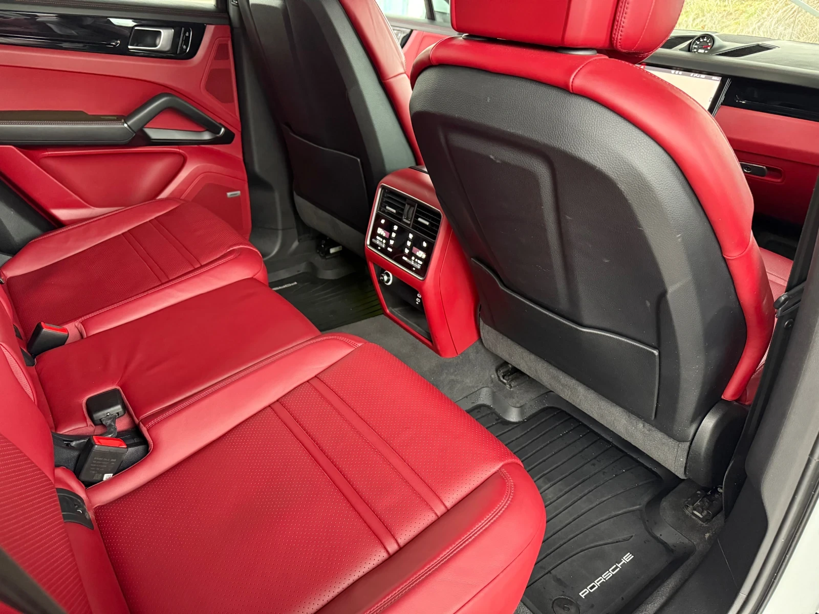 Porsche Cayenne Coupe - изображение 8