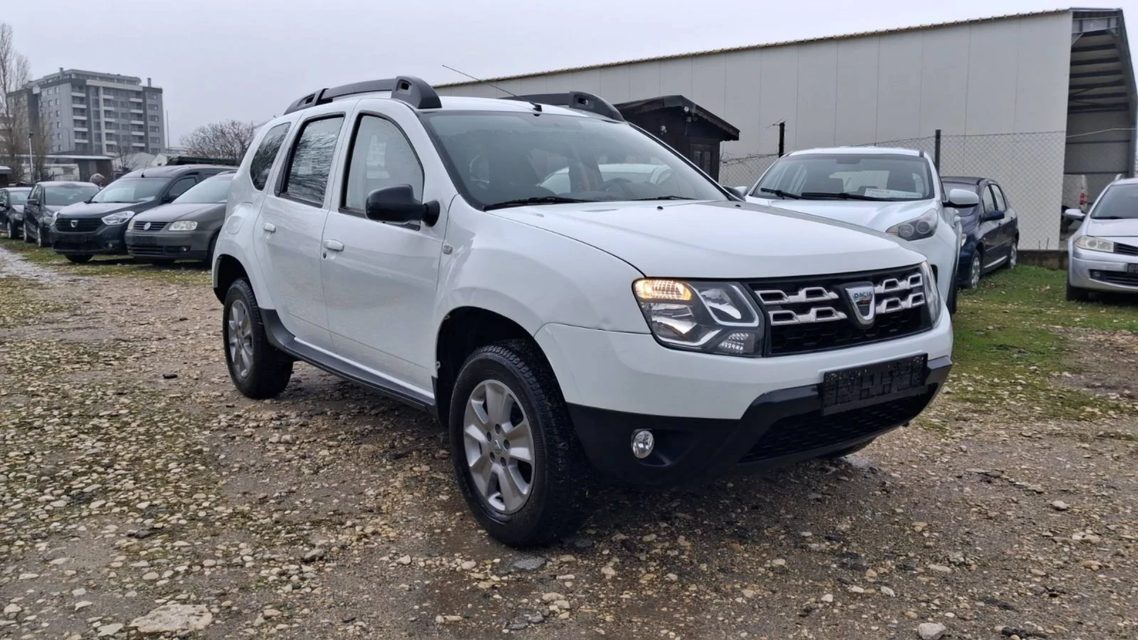 Dacia Duster 1.6i - LPG - NAVI | Mobile.bg � ����������� 4
