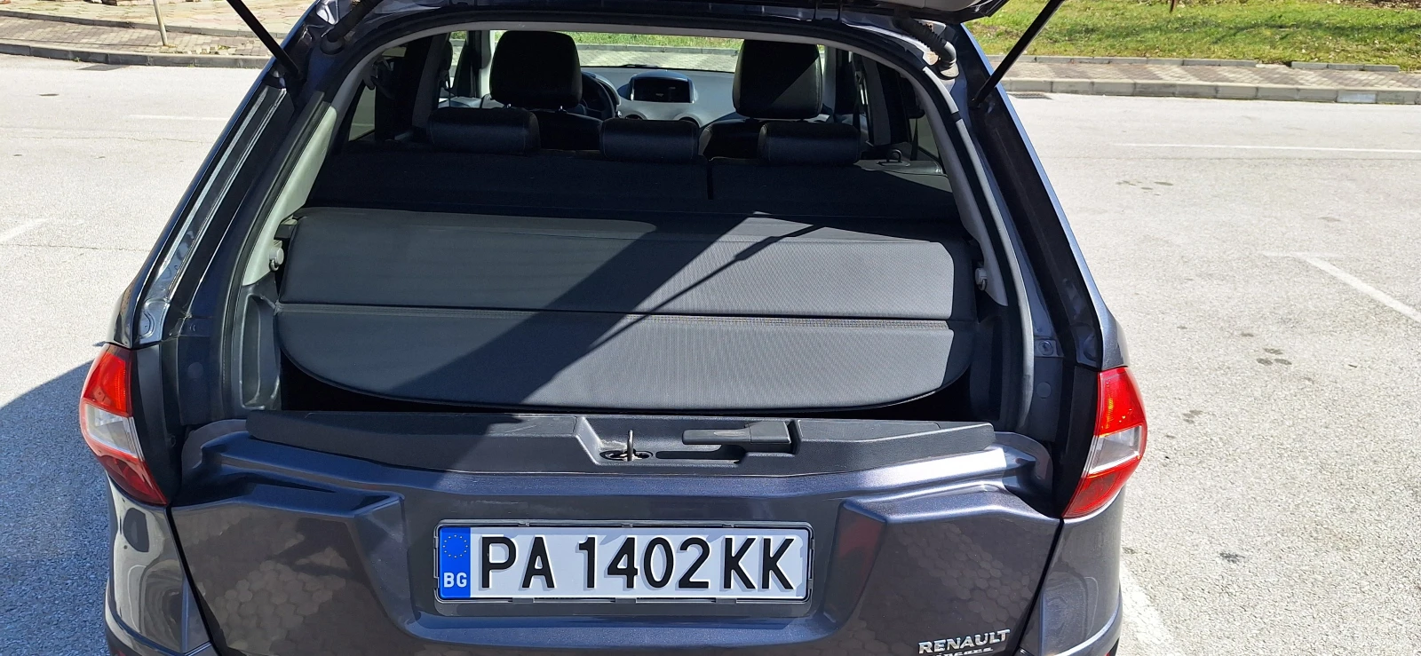 Renault Koleos  2.0DCI* 4х4* Подгрев* Кожа* Навигация* , снимка 15 - Автомобили и джипове - 53837288