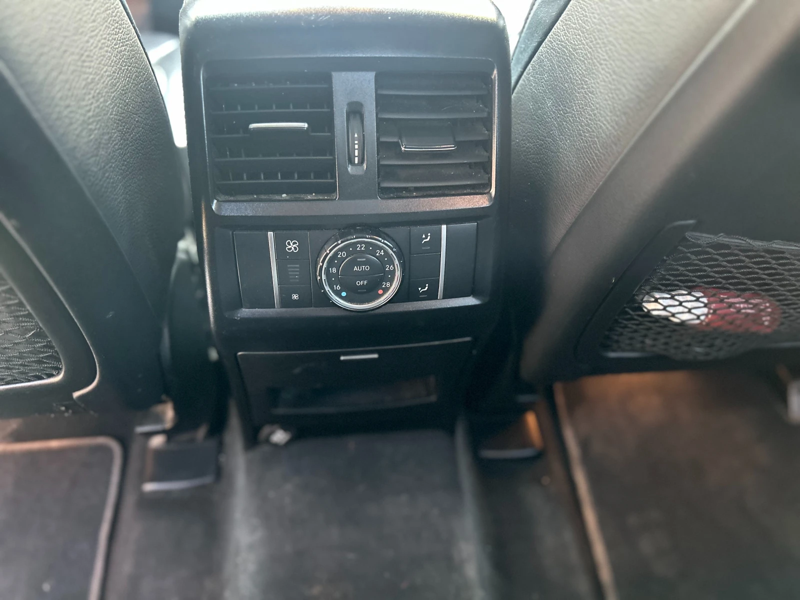 Mercedes-Benz GL 350, снимка 12 - Автомобили и джипове - 53878296