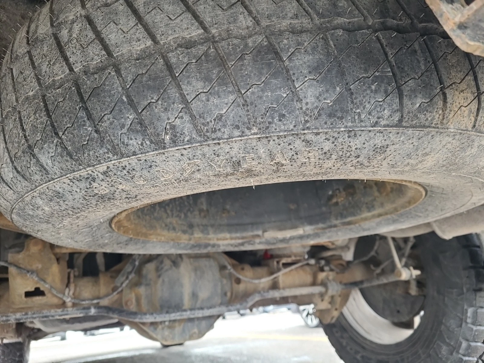 Dodge RAM 1500 5.7L 8cyl 4WD, снимка 15 - Автомобили и джипове - 53914266