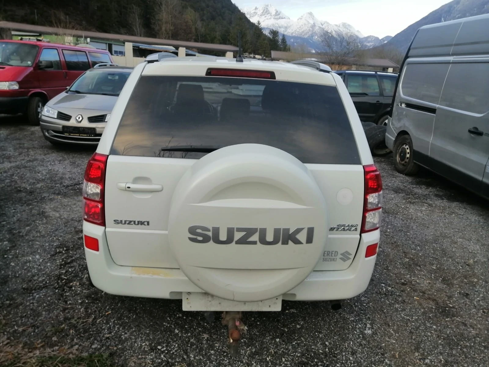 Suzuki Grand vitara, снимка 3 - Автомобили и джипове - 54036532