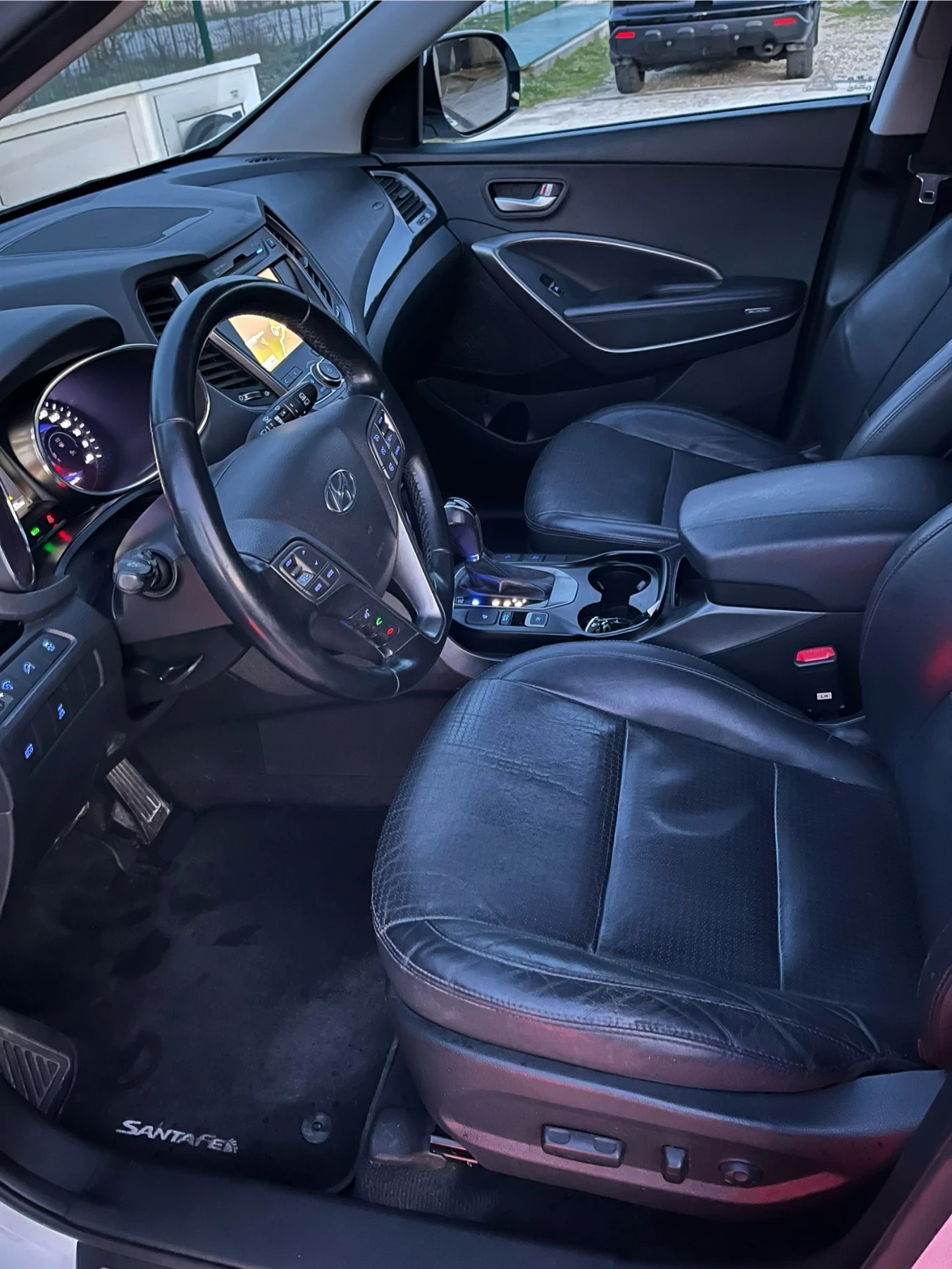 Hyundai Santa fe 2.2 FULL Екстри 4x4, снимка 6 - Автомобили и джипове - 54427406