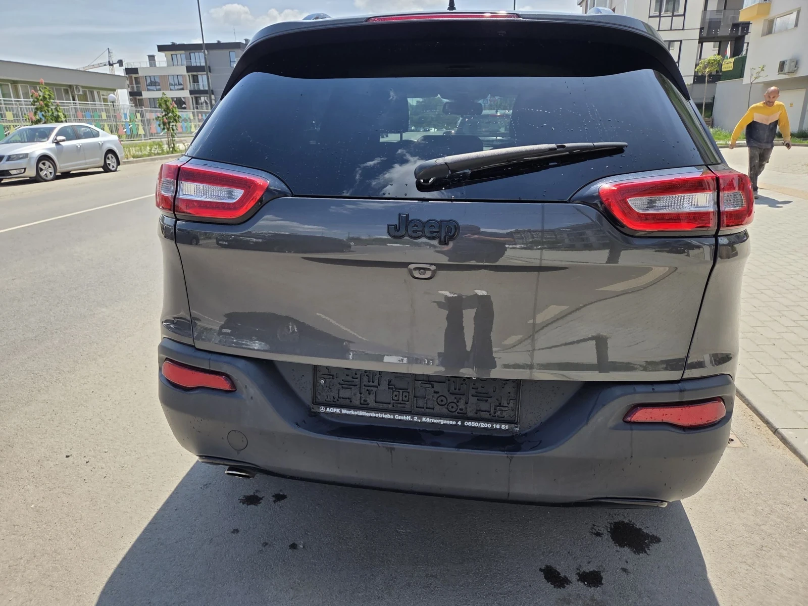Jeep Cherokee 3.2 V6 4x4, снимка 3 - Автомобили и джипове - 54617941