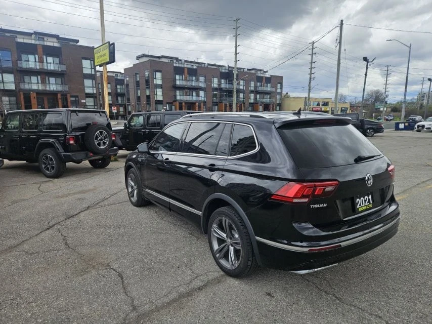 VW Tiguan Highline* R-Line* Back cam* Pano* Fender* Обдух, снимка 6 - Автомобили и джипове - 55280659