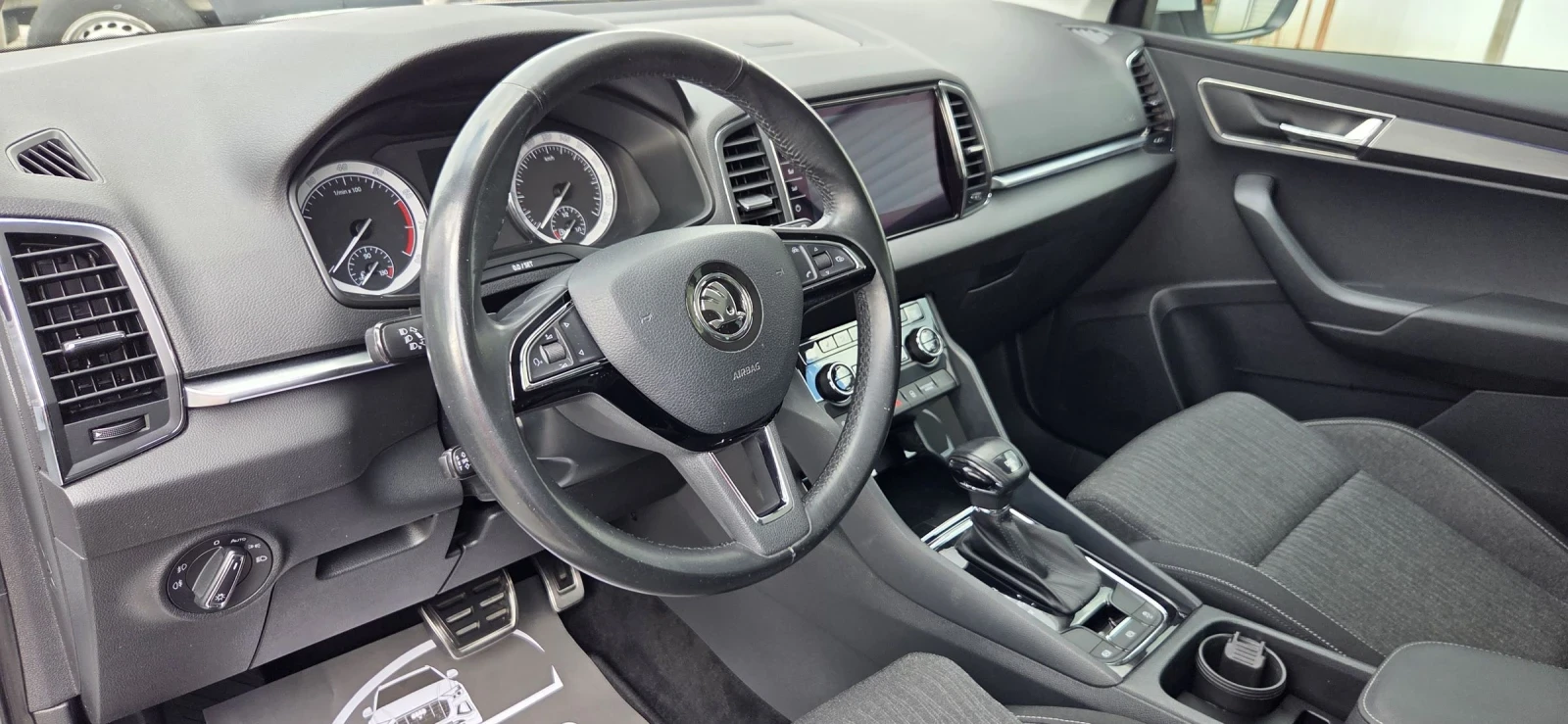 Skoda Karoq 1.5TSI Sport/150кс/DSG/Euro6/Панорама/, снимка 13 - Автомобили и джипове - 55431489