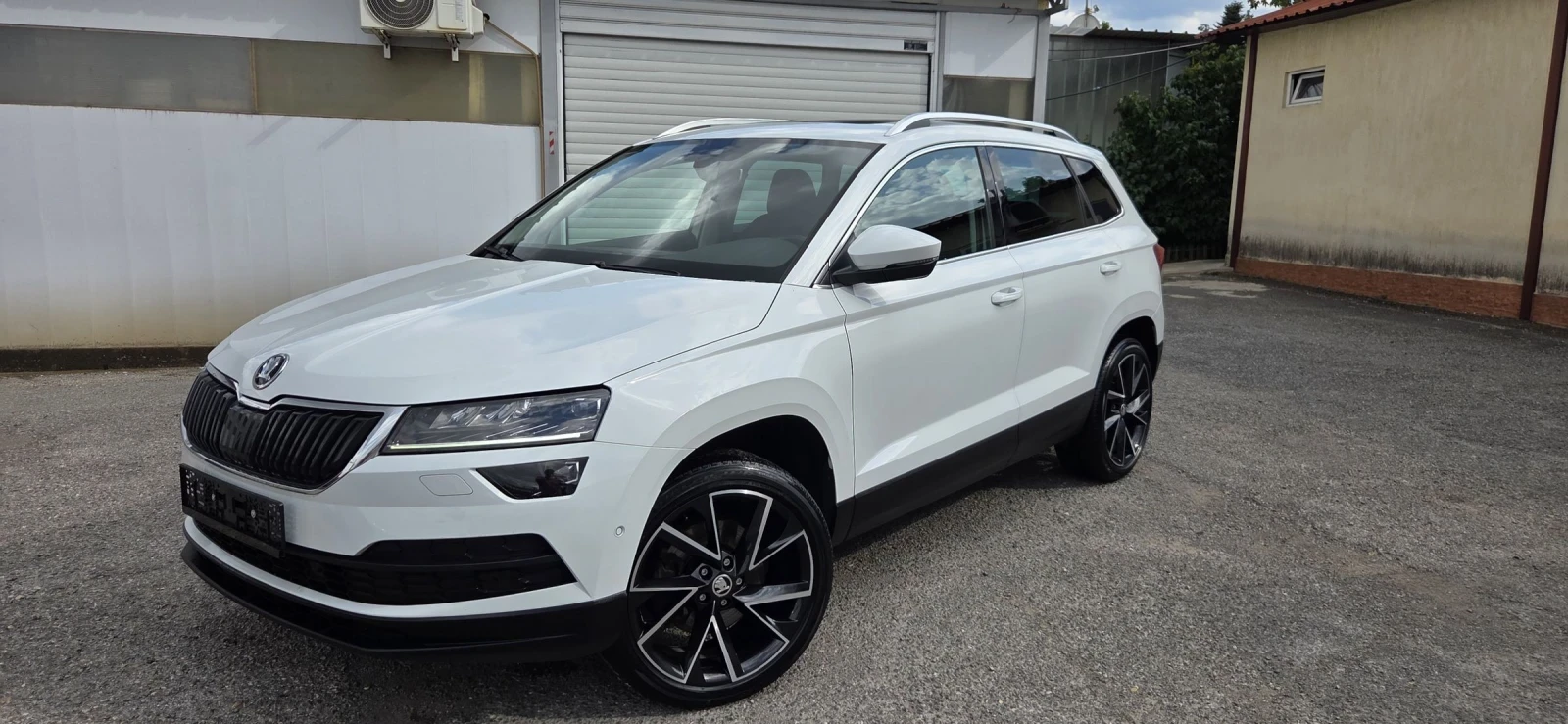 Skoda Karoq 1.5TSI Sport/150кс/DSG/Euro6/Панорама/, снимка 2 - Автомобили и джипове - 55431489