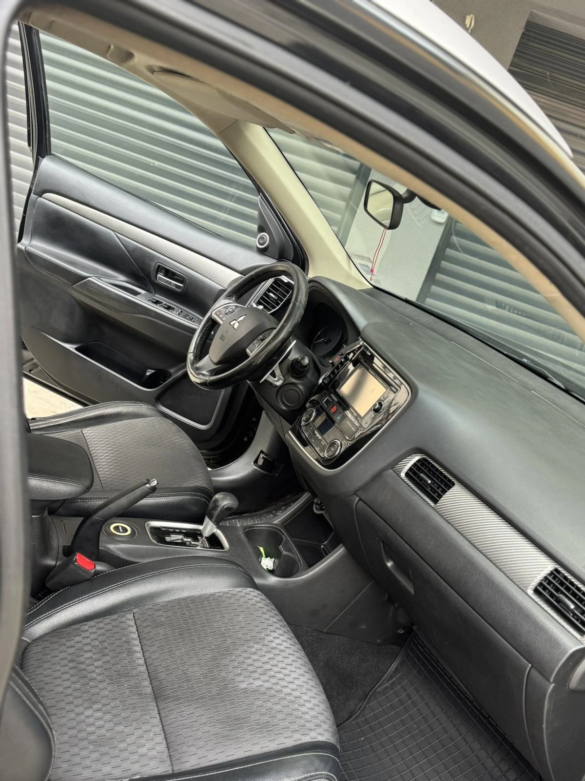 Mitsubishi Outlander 2.0, снимка 5 - Автомобили и джипове - 55436789