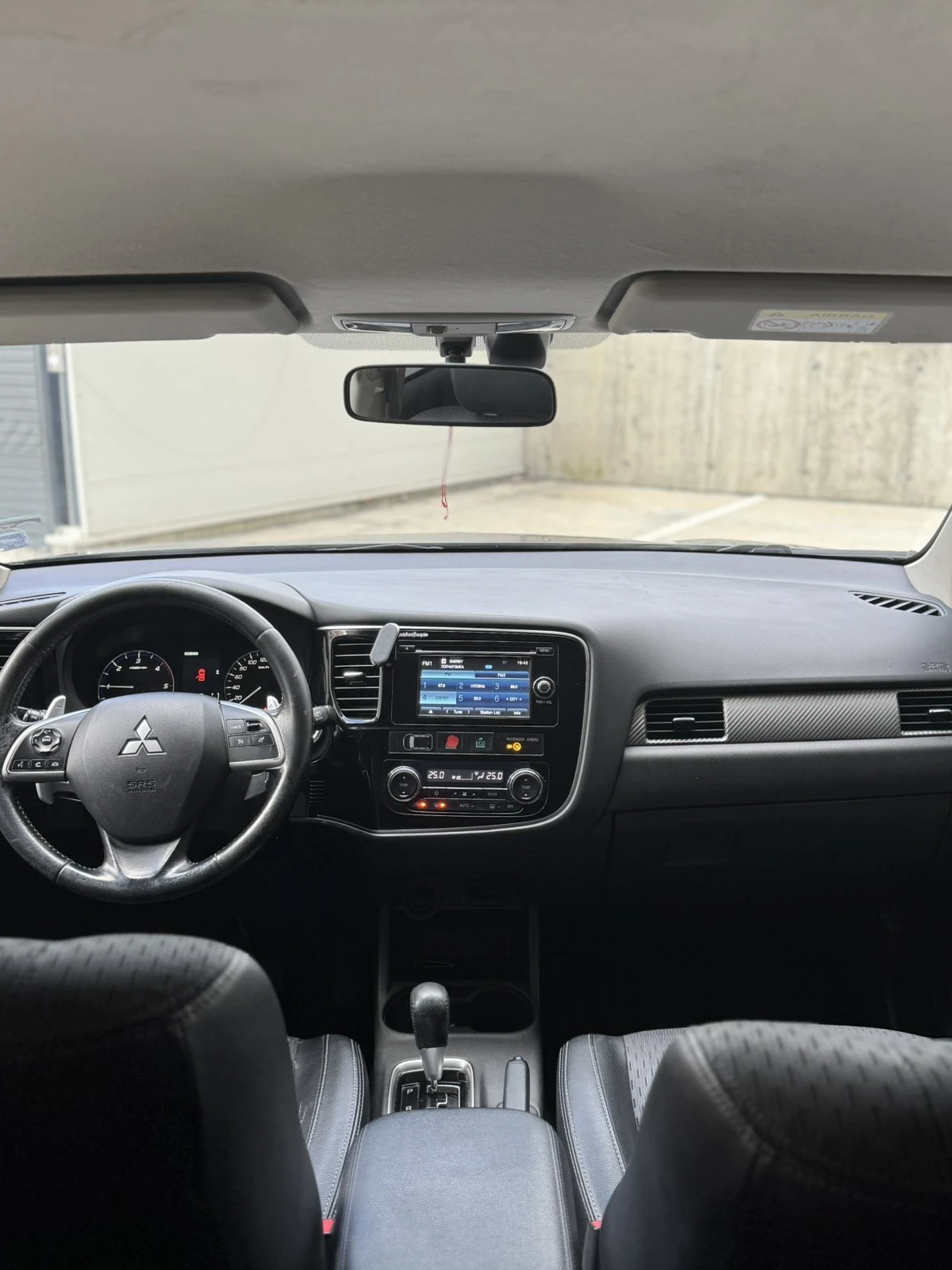 Mitsubishi Outlander 2.0, снимка 6 - Автомобили и джипове - 55436789