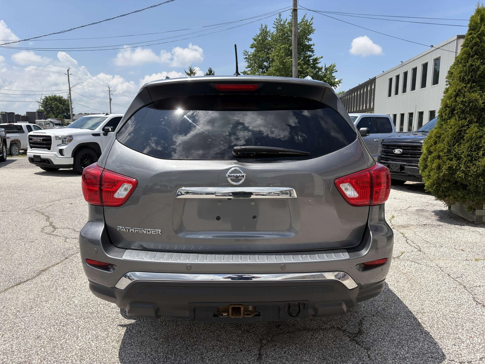 Nissan Pathfinder 4x4 S| 360| PANO| ПОДГРЕВИ| , снимка 3 - Автомобили и джипове - 55886551