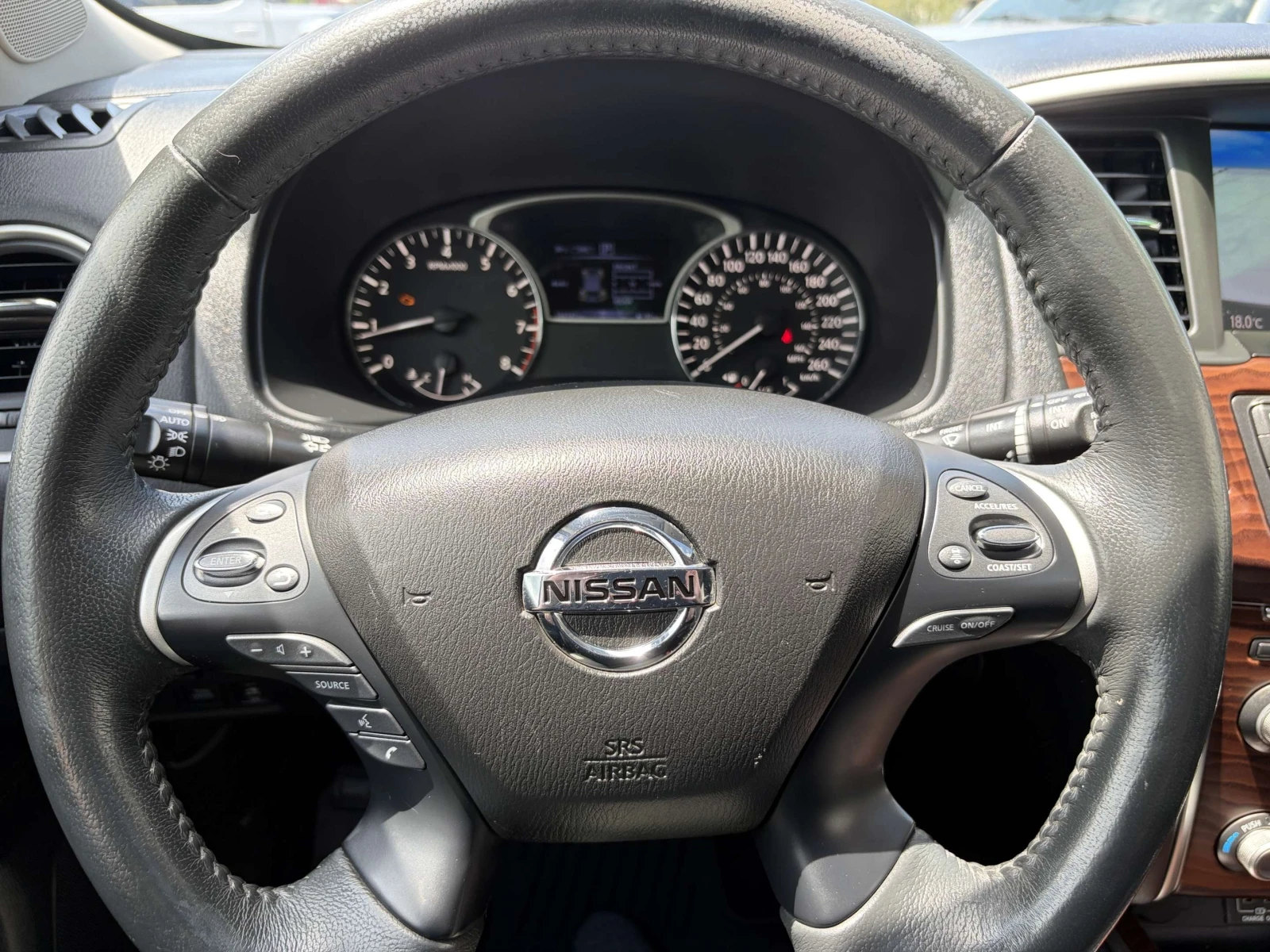 Nissan Pathfinder 4x4 S| 360| PANO| ПОДГРЕВИ| , снимка 15 - Автомобили и джипове - 55886551