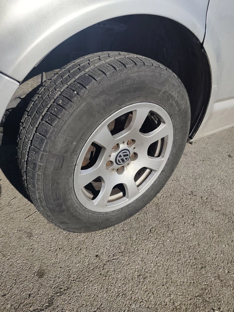 VW Transporter 2.5 TDi Avtomatic , снимка 17 - Бусове и автобуси - 53060909