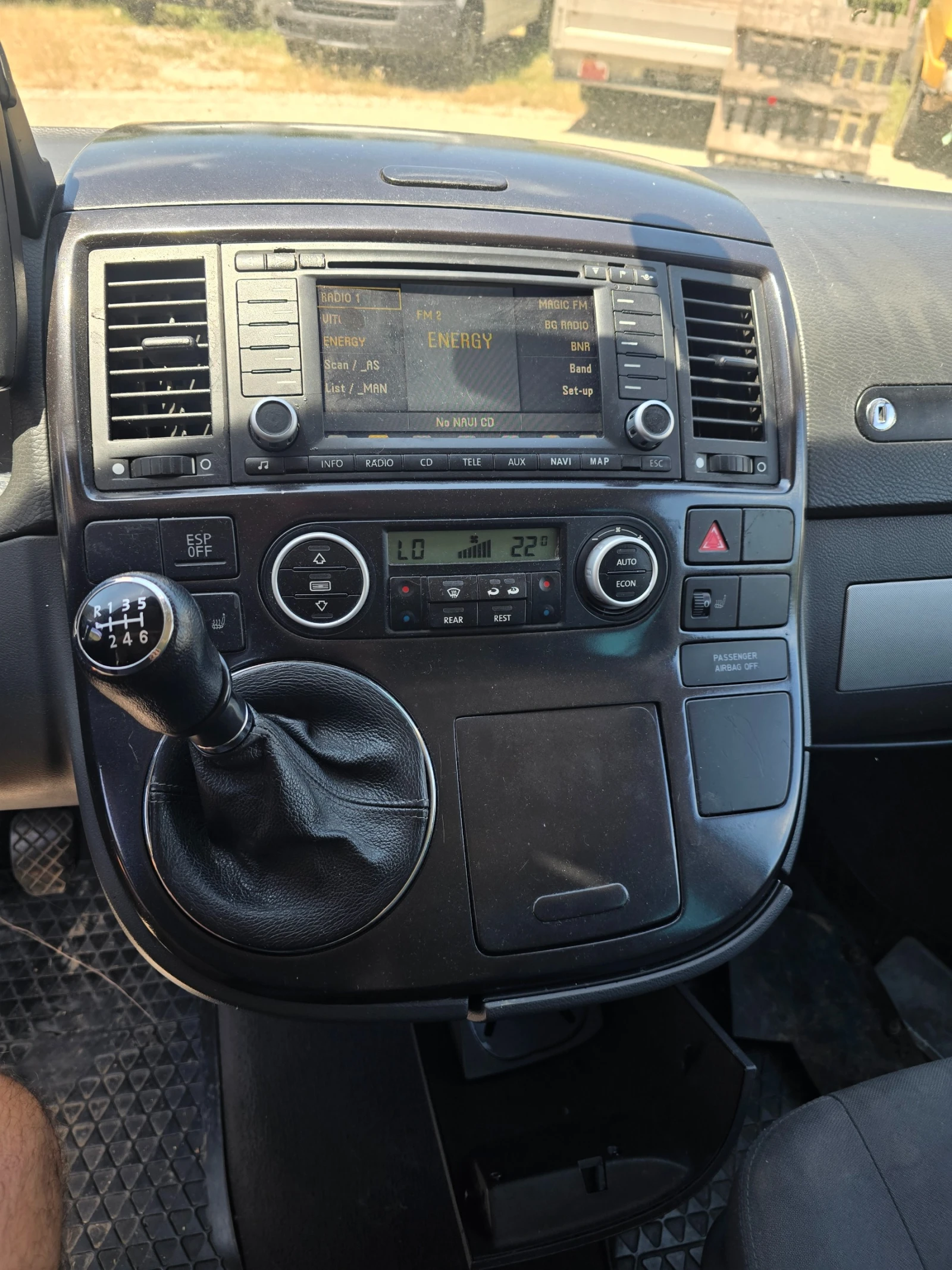 VW Multivan 2.5 TDI AXE, снимка 12 - Бусове и автобуси - 55088212