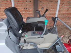 Багер Takeuchi, снимка 3