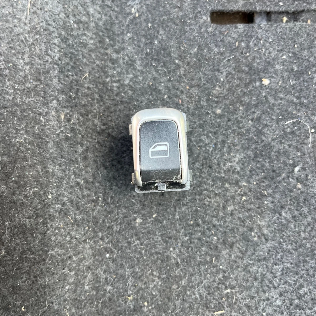 Копче прозорец предназадна врата за Audi A4A5A8Q5 8K0959855B-2702