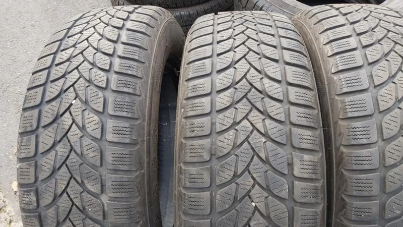 Гуми Зимни 215/65R16, снимка 3 - Гуми и джанти - 27417967