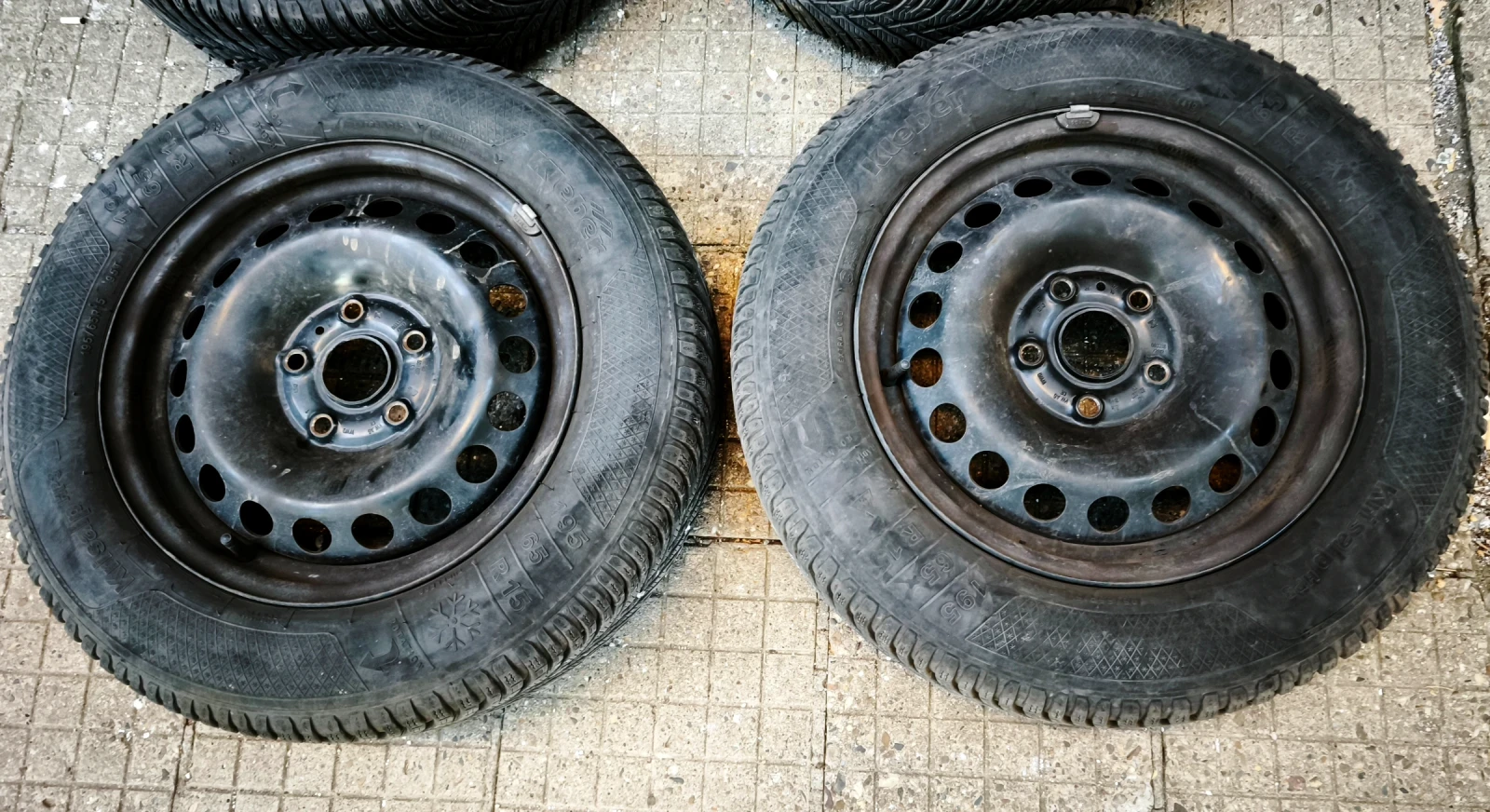 Гуми с джанти Kleber 195/65R15, снимка 5 - Гуми и джанти - 56121475