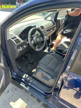 Обява за продажба на VW Touran TOP 2, 0 tdi 140hp 8 klapana ~4 444 лв. - изображение 8