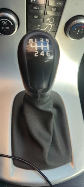 Обява за продажба на Volvo V50 D2 E drive ~8 300 лв. - изображение 2